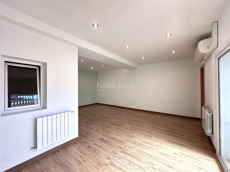 Foto 63ac5e5d-1a57-47af-a9a4-cae3668da918. Casa amb calefacció a Bonavista Badalona