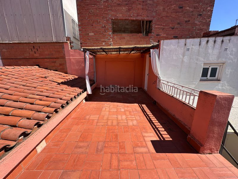 Foto 9debf520-8ded-4d7f-9d9f-e21041fd59a7. Casa amb calefacció a Bonavista Badalona