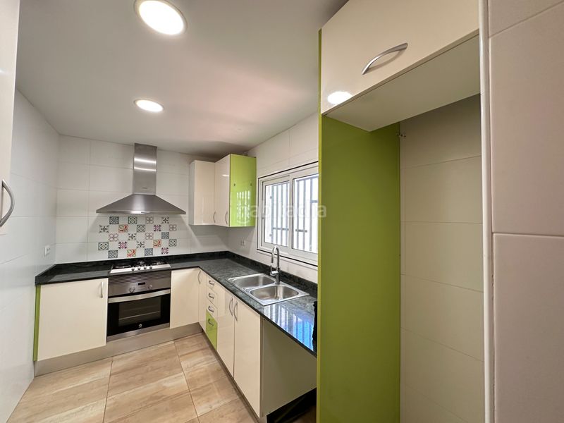 Foto dc6b9c7e-0998-4c0f-b16c-32aa5a37c5d0. Casa amb calefacció a Bonavista Badalona