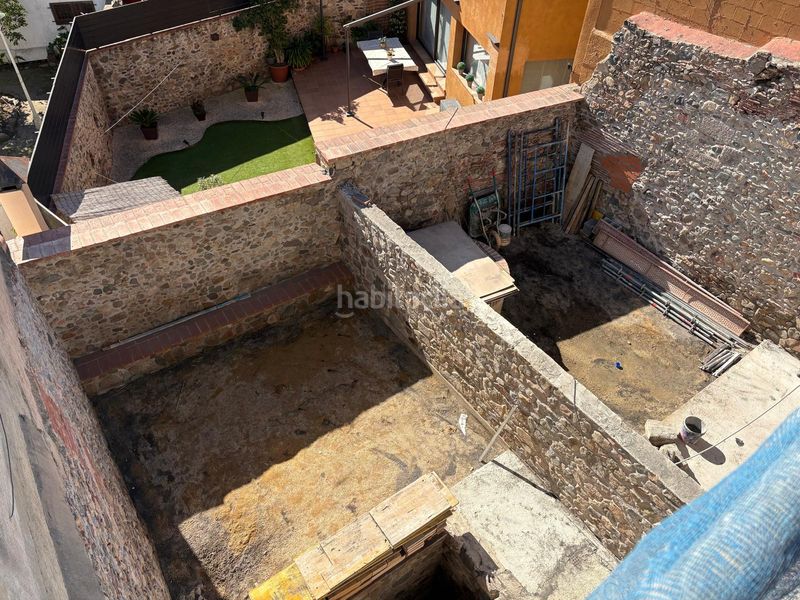 Foto 4f229f0d-0327-4aeb-ba49-d93fe3e522c9. Casa a carrer cervantes 1 a Poble Calonge