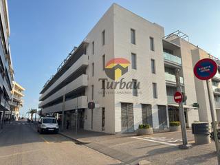 Appartement à Tossa de Mar. Pìso en venta en edificio en 1 línea de playa