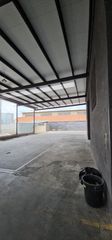 Location Bâtiment à usage industriel  Carrer carles buhigas. Nave tipo c aislada con placas solares, patio privado y oficinas