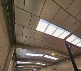 Lloguer Nau industrial  Carrer del mas baiona. Todas las instalaciones y con tejado nuevo