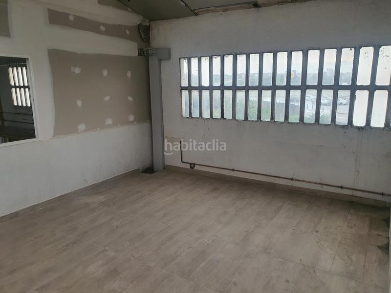 Foto 6d595843-c9b2-45d1-b951-00d10dfeda54. Fabrikhalle in Sant Fost de Campsentelles