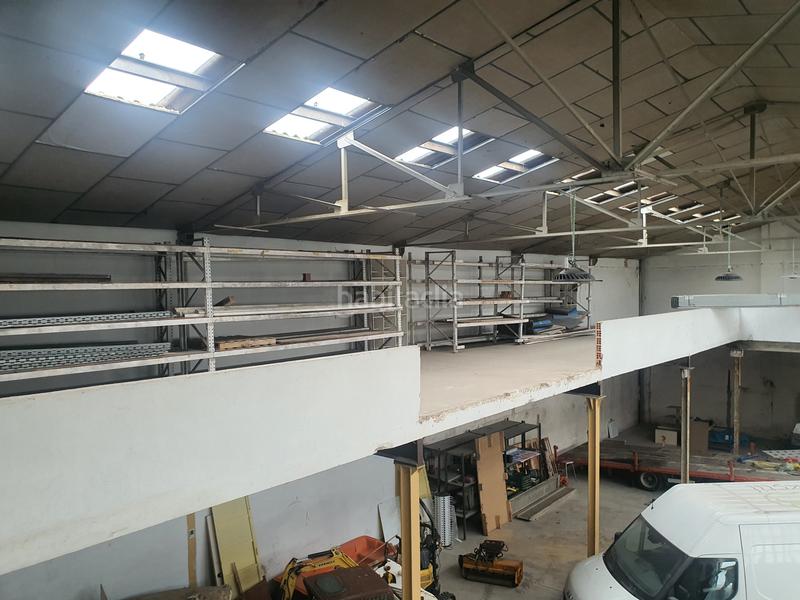 Foto bee2a763-11bd-464b-80b3-1593b300b50a. Fabrikhalle in Sant Fost de Campsentelles