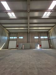 Miete Fabrikhalle  Carrer de jordi camp. Nave tipo b con patios y 2 puertas tir