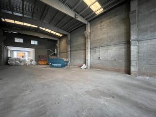 Miete Fabrikhalle in Carrer de la forja 5. Para entrar a trabajar