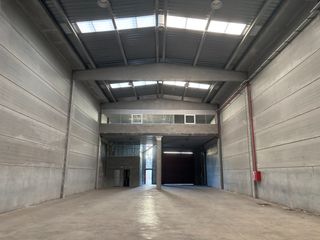Miete Fabrikhalle  Carrer santa margarida de boada vell. Nave diafana lista para entrar a trabajar