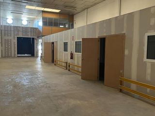 Nau industrial a Avinguda de catalunya 83. Perfecto estado