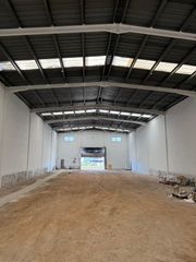 Lloguer Nau industrial a Carrer metal·lúrgia 14. Ideal taller