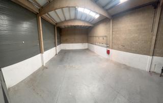 Industrial building in Carrer Berguedà