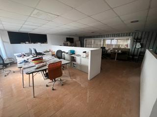 Miete Fabrikhalle in Avinguda de arraona 6. Economica. todas las instalaciones en funcionamiento