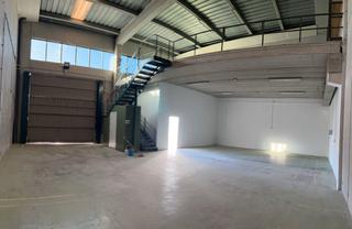 Alquiler Nave industrial en Avinguda de sant julià 154. Gran imagen corporativa