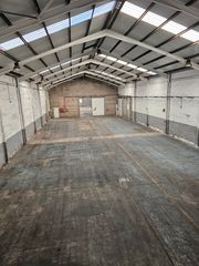 Lloguer Nau industrial  Carrer de barcelona. Nave con salida a dos calles