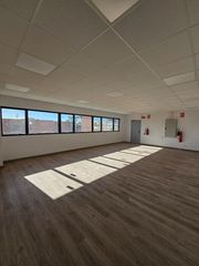 Location Bâtiment à usage industriel  Carrer de la indústria. Nave de nueva construcción tipo b con gran imagen corporativa