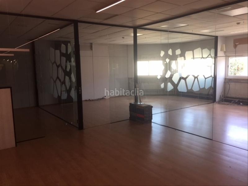 Foto 7f54c096-a11b-48f3-ad82-31113ef3f31d. Miete fabrikhalle mit heizung in Martorelles