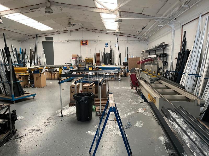 Foto efa44e6a-907b-4063-947e-ea4dff9bbc34. Miete fabrikhalle mit heizung in Martorelles