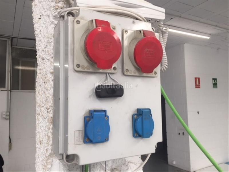 Foto f34c3462-8698-46d0-8196-c545a6da58ea. Miete fabrikhalle mit heizung in Martorelles