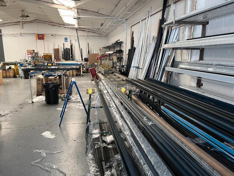 Foto fd710e2c-0ecd-4ad9-a601-1a58789c3023. Miete fabrikhalle mit heizung in Martorelles