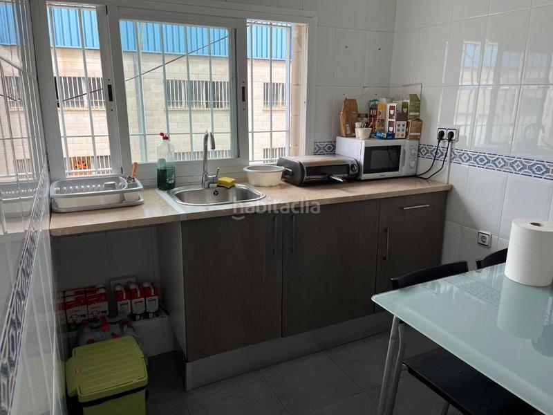 Foto fee39177-a05c-4055-985e-9bce3dc3cde0. Miete fabrikhalle mit heizung in Martorelles