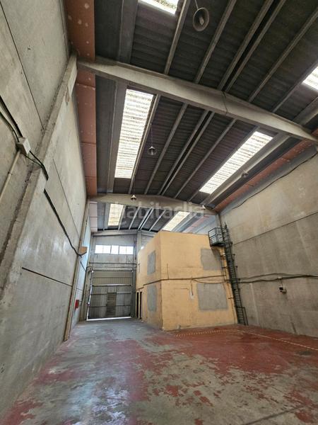 Foto 731b3d5d-2cda-4fa2-a31b-ef63ca6f7896. Rent industrial building in Mas Rampinyo - Montcada Nova - Carrerada Montcada i Reixac