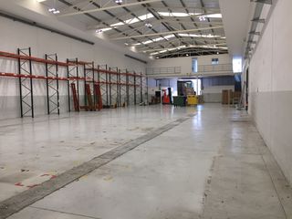 Alquiler Nave industrial  Avinguda dels rabassaires. Gran potencia contratada