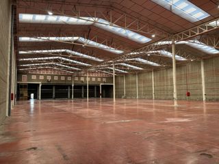 Location Bâtiment à usage industriel  Passeig pratenc-carretera 110. Nave industrial con 5 muelles, oficinas equipadas y ubicación es