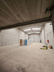 Location Bâtiment à usage industriel  Carrer de can parellada. Naves diáfanas con acabados premium y excelente ubicación