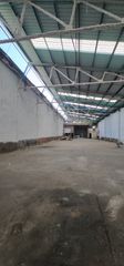 Miete Fabrikhalle  Carrer bergadà. Nave diáfana reformada con excelente acceso y seguridad