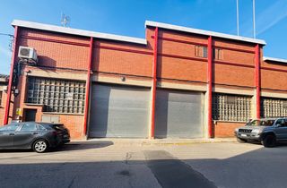 Industrial building in Carrer del Miño