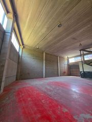 Lloguer Nau industrial  Carrer gorchs lladó. Nave junto entrada autopista y con despacho