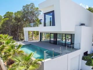 Chalet en Polop. Elegancia  naturaleza