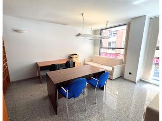 Location Bureau  N/a. Oficina en el centro de alicante con luz natural
