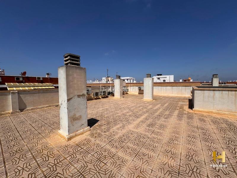 Foto 455f879c-739a-469f-9792-ff538e9250e5. Ático  en venta 3 dormitorios, gran terraza privada y garaje en Torrevieja