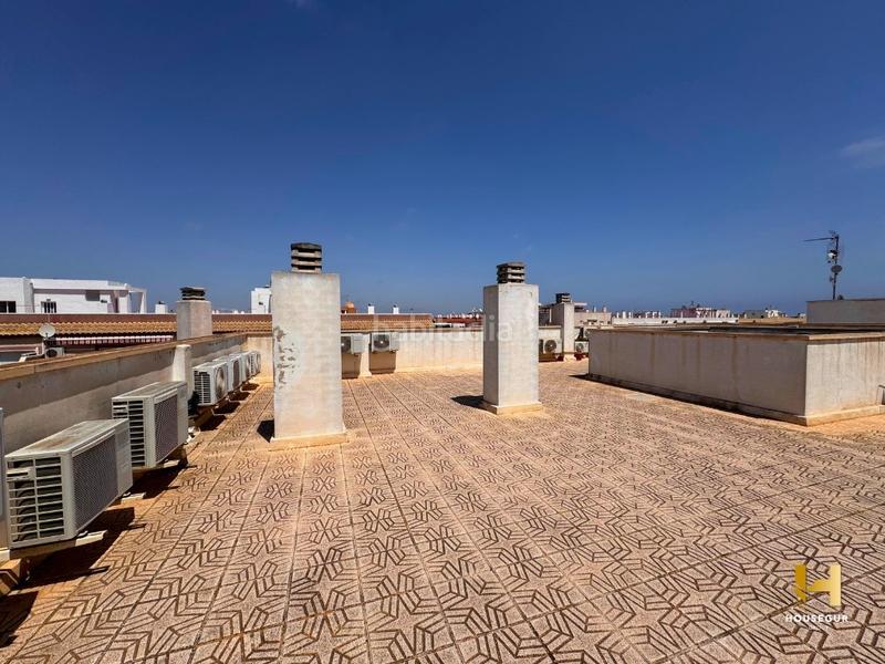 Foto 716893d2-6c43-4ac5-8507-502e64dc2feb. Ático  en venta 3 dormitorios, gran terraza privada y garaje en Torrevieja