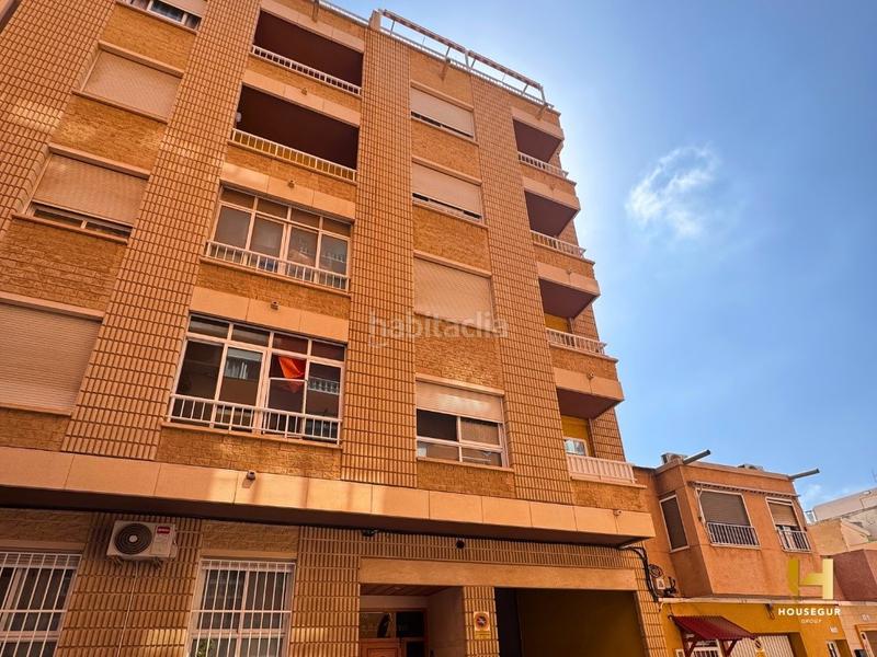 Foto 71f37d10-d81f-4d93-992e-18683e3f186f. Ático  en venta 3 dormitorios, gran terraza privada y garaje en Torrevieja