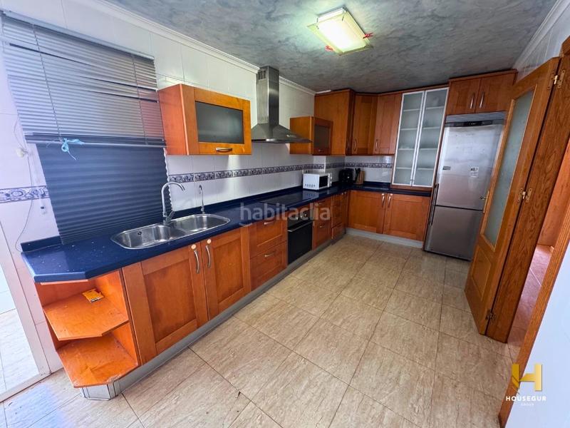 Foto c13ea285-168b-4a9e-a495-ad26fa547495. Ático  en venta 3 dormitorios, gran terraza privada y garaje en Torrevieja