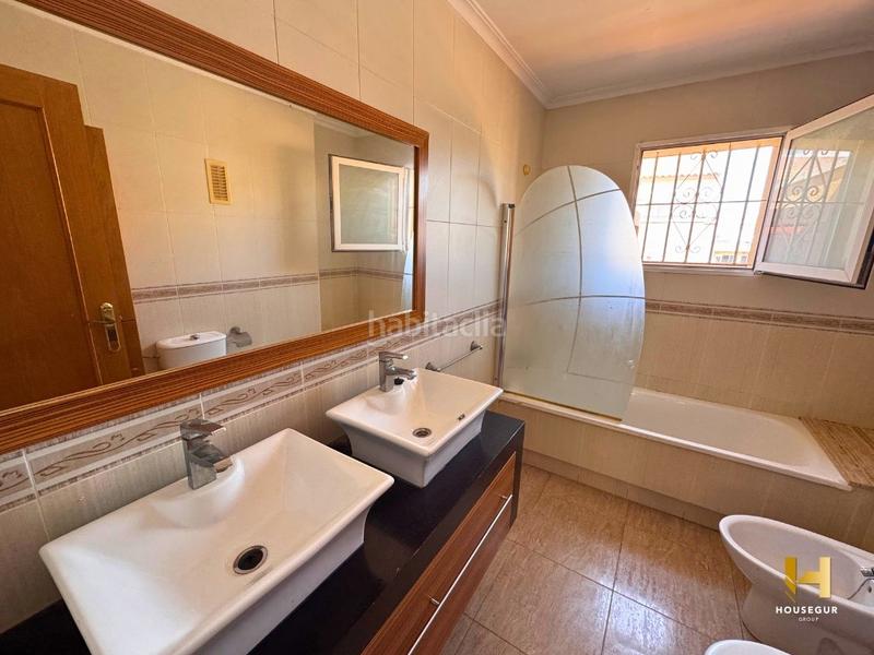 Foto e849c116-2e3d-42d4-8344-605729efb34d. Ático  en venta 3 dormitorios, gran terraza privada y garaje en Torrevieja