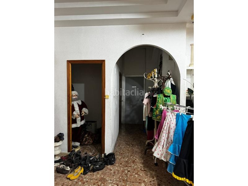 Foto a2806fdd-7e7a-4ba5-a015-cdc17601f5a1. Local comercial a Barrio del Centro Alicante