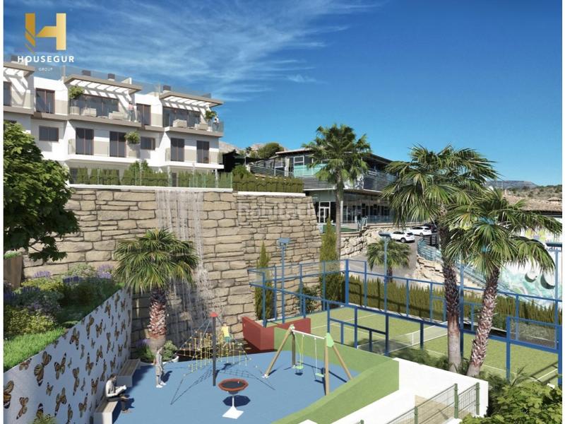 Foto 5bc36542-bae0-4494-bbaf-e636b54adf3b. Casa adossada a Montebello - Nou Espai Nucia (la)