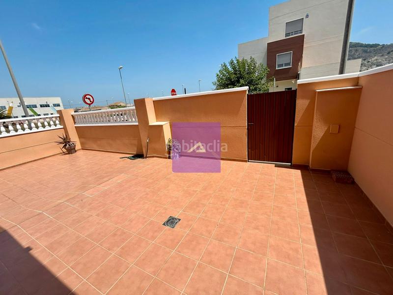 Foto e96362b9-6826-45c2-ab50-5fc78ceb6b56. Chalet con parcheggio in Bulevar del Xúquer Cullera