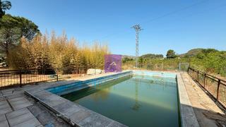 Chalet in Carrer la solana 402