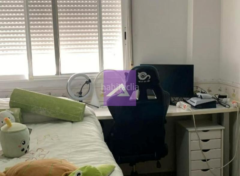 Foto 180cabff-47da-4314-bd99-a8620bfd9e04. Piso en carrer de sant pere 41d en Albal