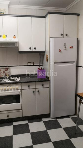 Foto 440a9c55-9661-4de2-be88-e2b8d32b4cc5. Casa adossada a calle pascual piquer 25 a Centro Chiva