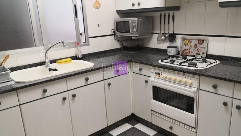 Foto e3971884-dcd3-4636-bc1f-14cbb4942cf0. Casa adossada a calle pascual piquer 25 a Centro Chiva