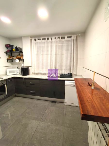 Foto 1b95b338-304a-48b6-b136-920bf930d9df. Casa amb aparcament a Alginet