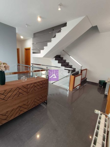 Foto 1d94e683-cc2a-494d-b0f5-a3cb90c539ad. Casa amb aparcament a Alginet