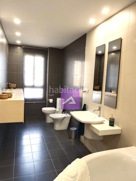 Foto 330c08b8-e279-43ad-9e08-248c64ca3cb6. Casa amb aparcament a Alginet