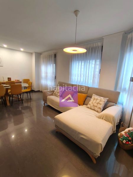 Foto 4baef523-98aa-4896-92b8-43f15866e12a. Casa amb aparcament a Alginet