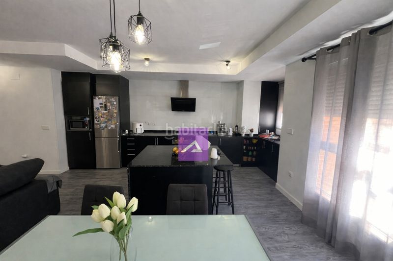 Foto 24b76130-460b-43e8-94a3-3fd11c35e4c1. Pis a carrer de l'alcúdia de Carlet 18 a Carlet